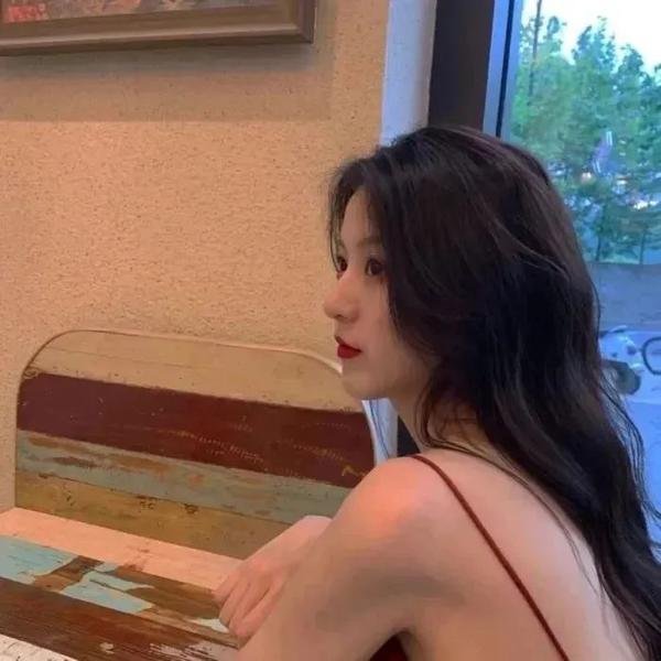 说书五年教出满门妖神